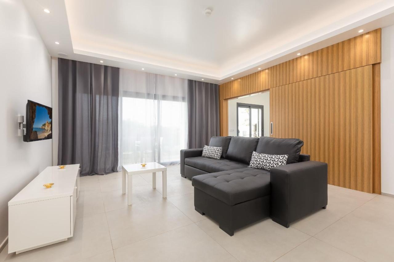 Correeira Luxury Residence อัลบูเฟรา ภายนอก รูปภาพ